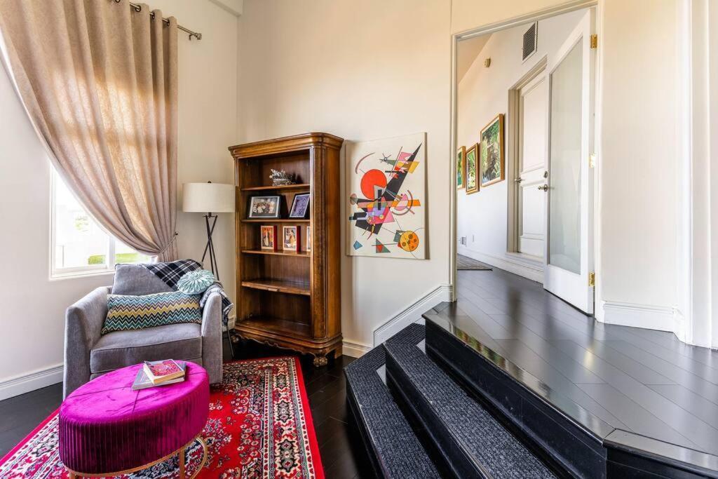 Epic Views! Hollywood Hills Skyvilla: Crow's Nest Gasthof Los Angeles
